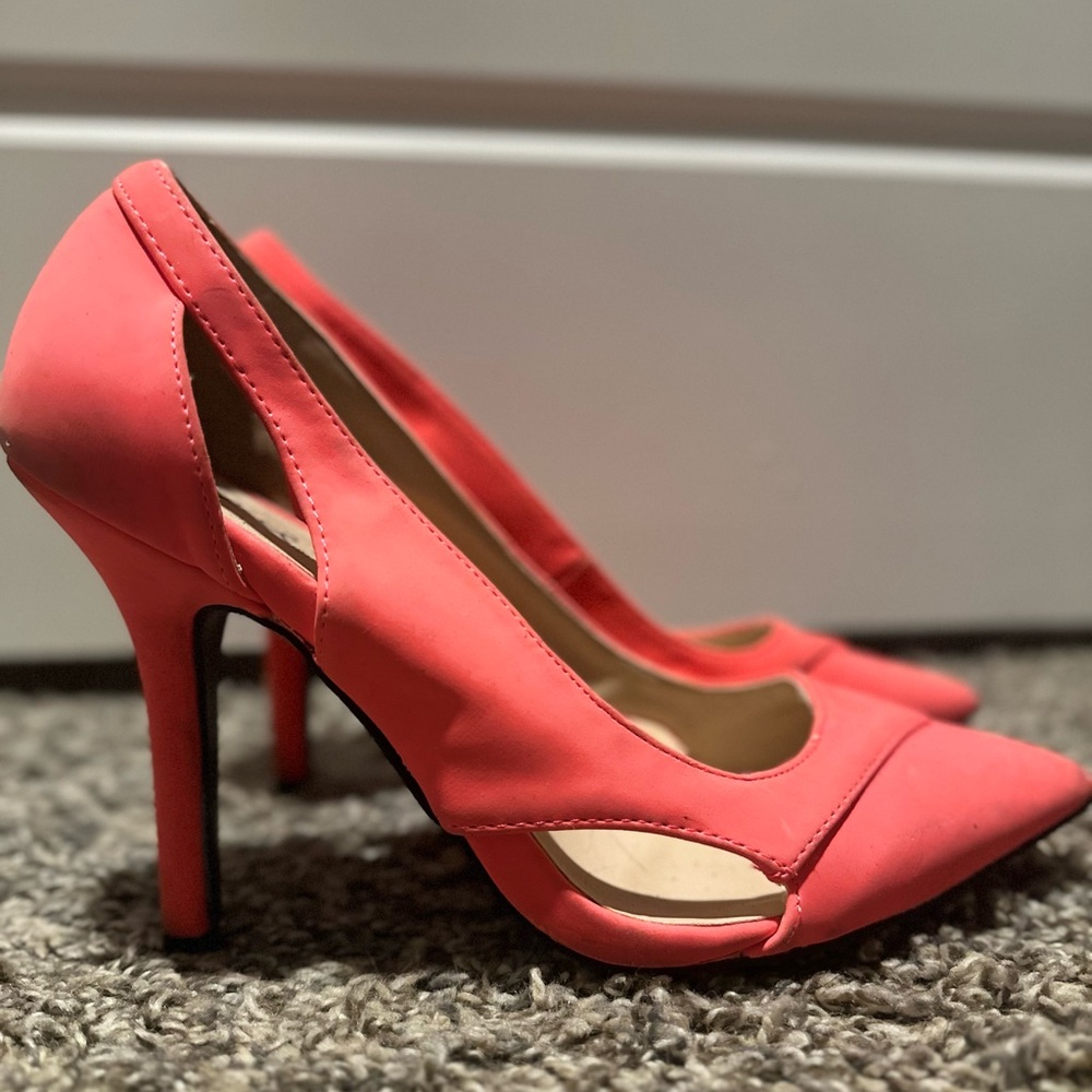 Charlotte Russe neon pink heels size 9